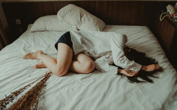 Why Do My Hips Hurt When I Sleep On My Side?