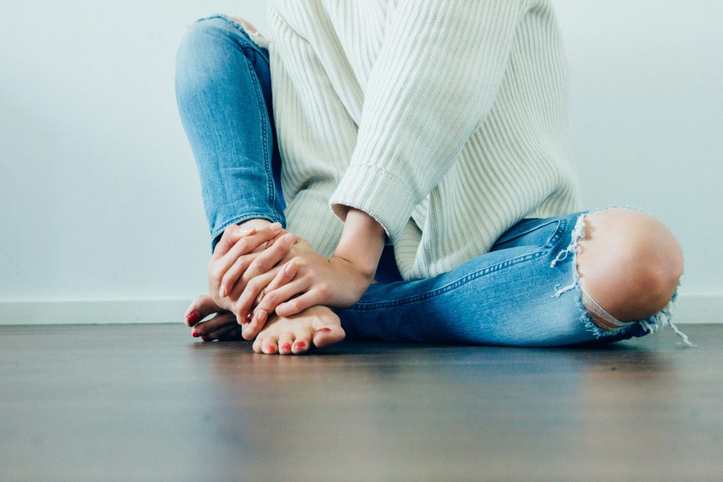 Our compassionate doctors at Hadi Pain Associates provide care for patients with blood pooling symptoms. 