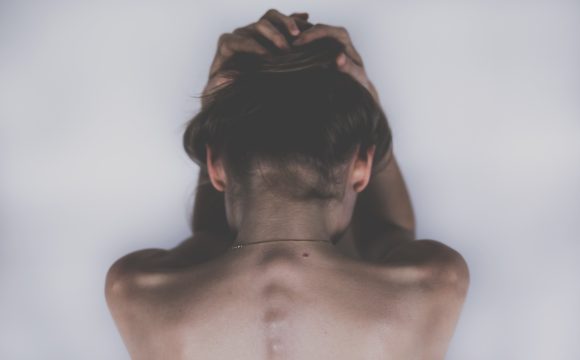 What Causes Back Pain Between the Shoulder Blades